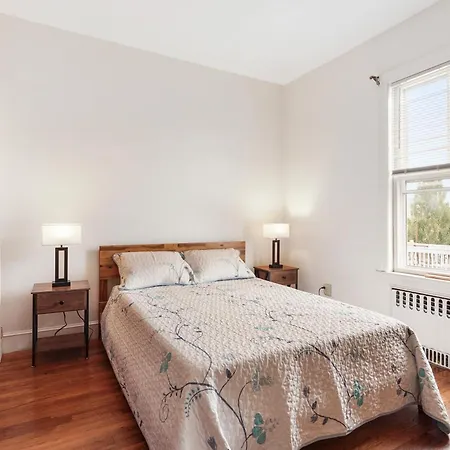 Charming New England Style Apartment 6 Miles To Downtown Boston, 4 Miles To Logan Airport Revere Exterior photo