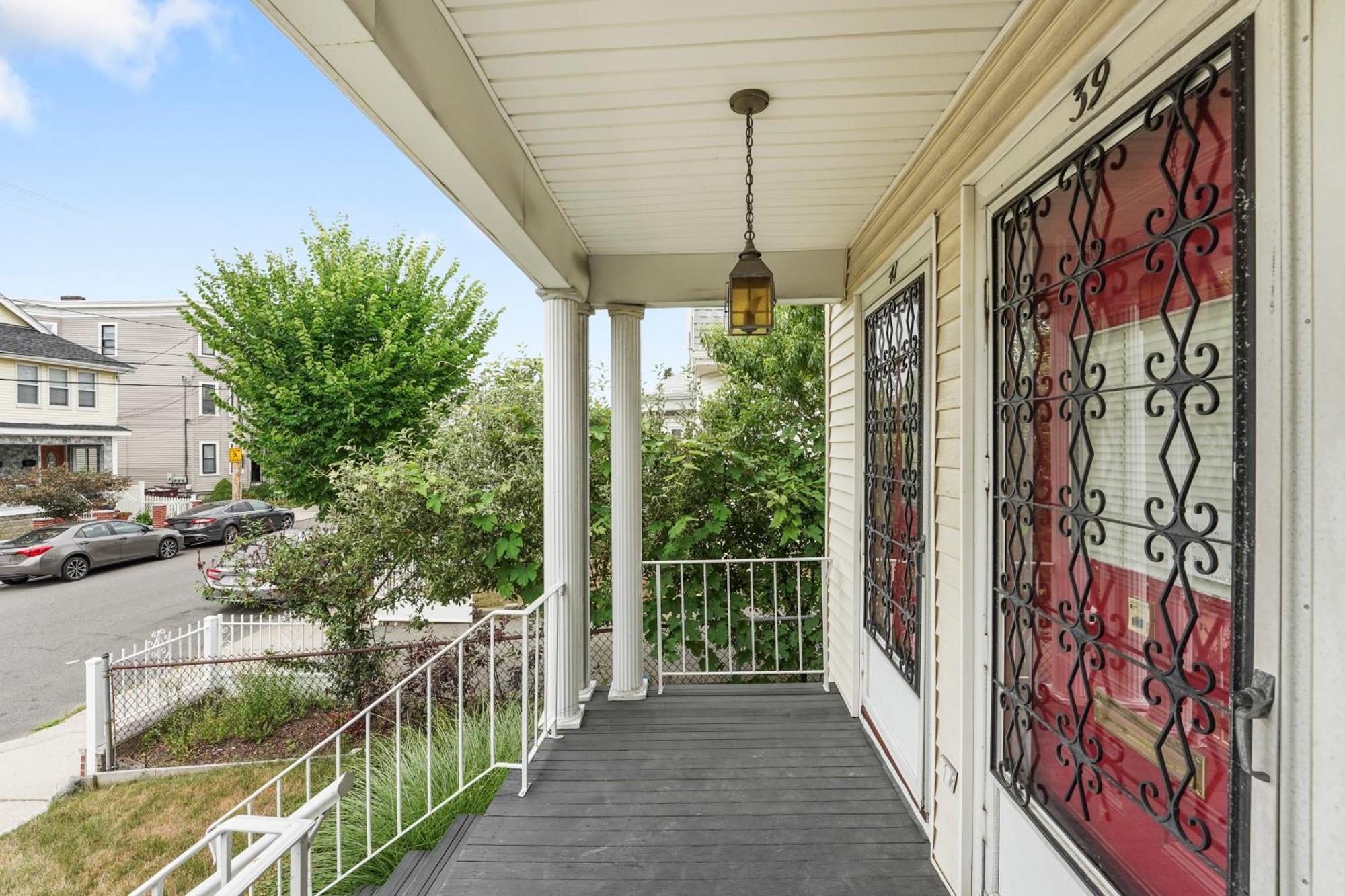 Charming New England Style 6 Miles To Downtown Boston, 4 Miles To Logan Airport Apartment
